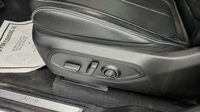 2023 Jeep Grand Cherokee 4xe Overland 4x4 - 22955047 - 11