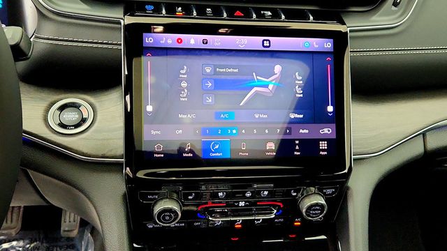 2023 Jeep Grand Cherokee 4xe Overland 4x4 - 23089865 - 18