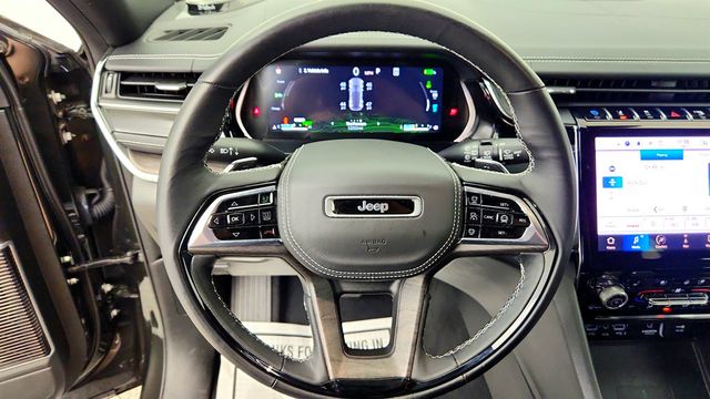 2023 Jeep Grand Cherokee 4xe Overland 4x4 w/ Adv ProTech III & Luxury Tech IV - 23046984 - 13