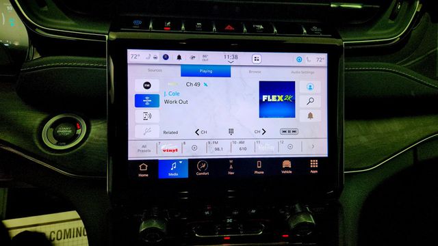 2023 Jeep Grand Cherokee 4xe Overland 4x4 w/ Adv ProTech III & Luxury Tech IV - 23046984 - 16