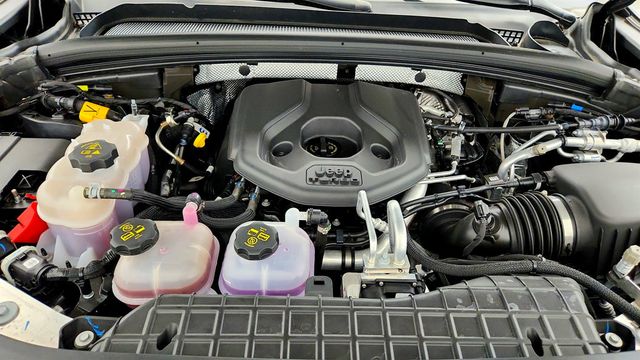 2023 Jeep Grand Cherokee 4xe Overland 4x4 w/ Adv ProTech III & Luxury Tech IV - 23046984 - 24