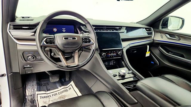 2023 Jeep Grand Cherokee 4xe Overland 4x4 with Advanced ProTech III & Luxury Tech IV Groups - 22959771 - 12