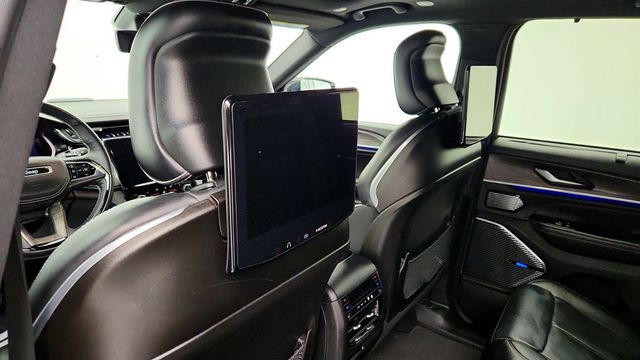 2023 Jeep Grand Cherokee 4xe Overland 4x4 with Advanced ProTech III & Luxury Tech IV Groups - 22959771 - 21