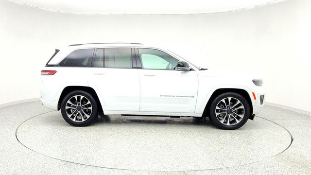 2023 Jeep Grand Cherokee 4xe Overland 4x4 with Advanced ProTech III & Luxury Tech IV Groups - 22959771 - 3