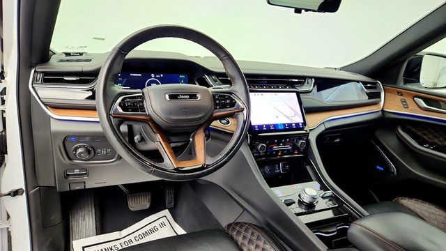 2023 Jeep Grand Cherokee 4xe Summit 4x4 w/ Advanced ProTech Group IV & Passenger Display - 23088761 - 11
