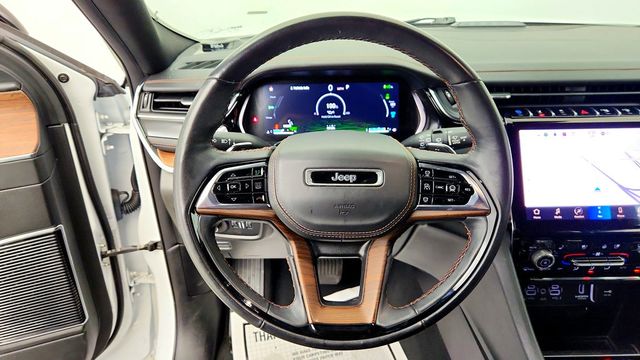 2023 Jeep Grand Cherokee 4xe Summit 4x4 w/ Advanced ProTech Group IV & Passenger Display - 23088761 - 12