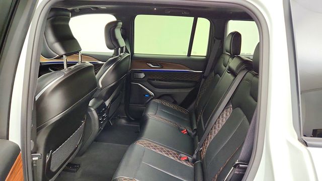 2023 Jeep Grand Cherokee 4xe Summit 4x4 w/ Advanced ProTech Group IV & Passenger Display - 23088761 - 17