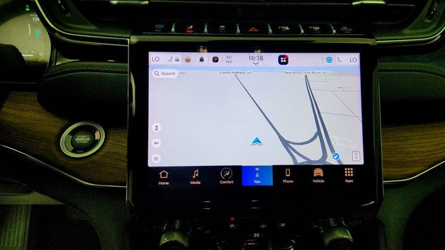 2023 Jeep Grand Cherokee 4xe Summit 4x4 w/ Front Passenger Interactive Display - 23079099 - 18
