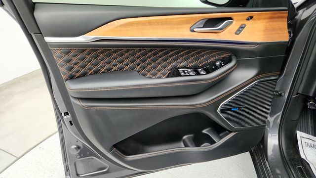 2023 Jeep Grand Cherokee 4xe Summit Reserve 4x4 with High Altitude Pkg & Luxury Tech Group V - 22941120 - 10