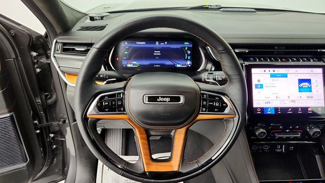 2023 Jeep Grand Cherokee 4xe Summit Reserve 4x4 with High Altitude Pkg & Luxury Tech Group V - 22941120 - 13