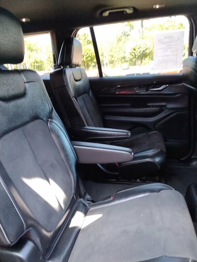 2023 Jeep Grand Cherokee L Altitude 4x2 - 23022957 - 10