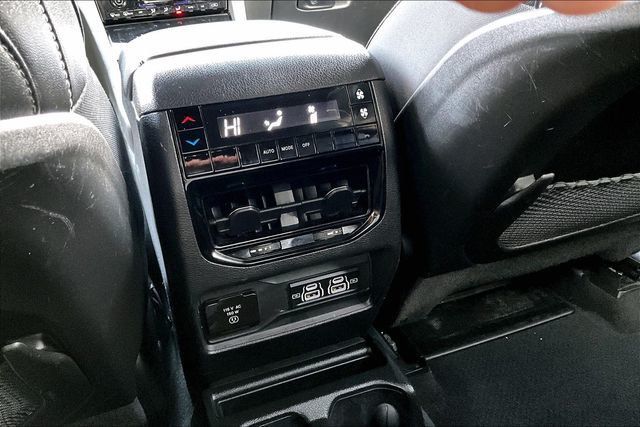 2023 Jeep Grand Cherokee L Altitude 4x4 - 22950440 - 32