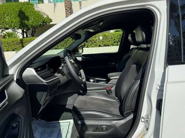 2023 Jeep Grand Cherokee L Altitude Sport Utility 4D - 22956017 - 15