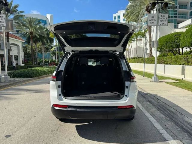 2023 Jeep Grand Cherokee L Altitude Sport Utility 4D - 22956017 - 19