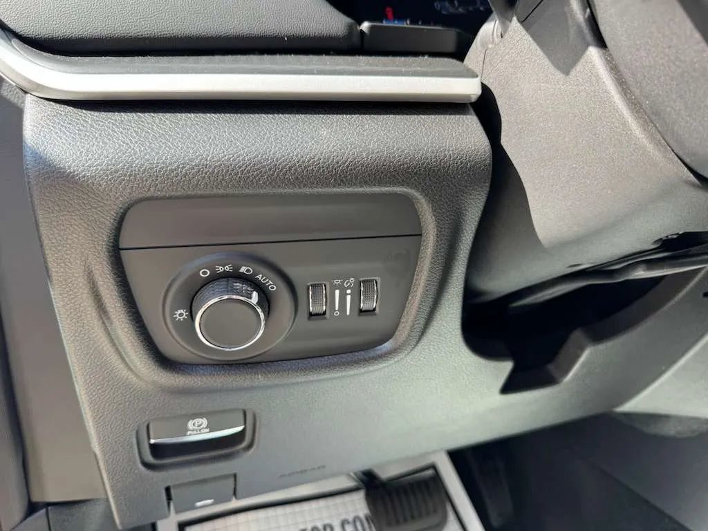 2023 Jeep Grand Cherokee L Altitude Sport Utility 4D - 22956017 - 21