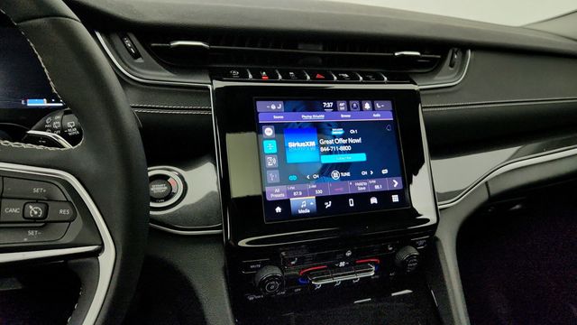 2023 Jeep Grand Cherokee L Laredo 4x4 with Luxury Tech Group I and Power Sunroof - 22948606 - 15