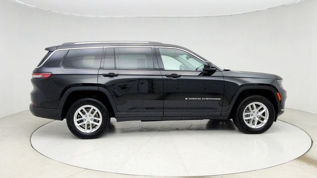 2023 Jeep Grand Cherokee L Laredo 4x4 with Luxury Tech Group I and Power Sunroof - 22948606 - 3