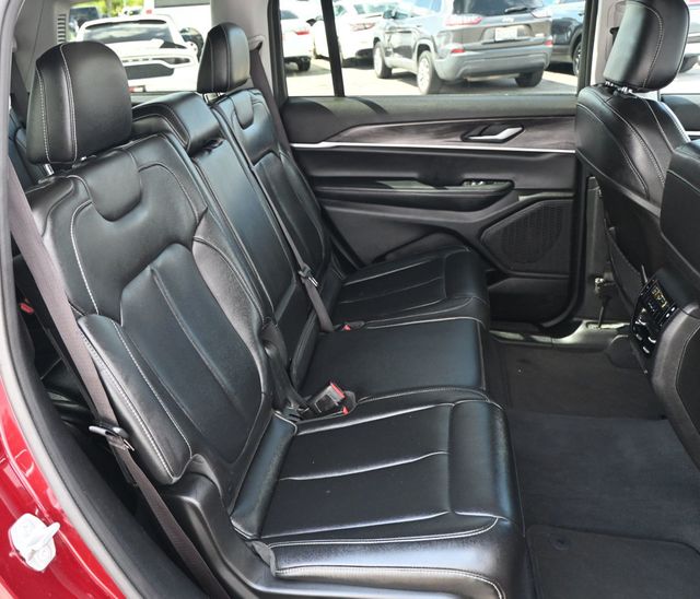 2023 Jeep Grand Cherokee L Limited 4x4 - 23023161 - 17