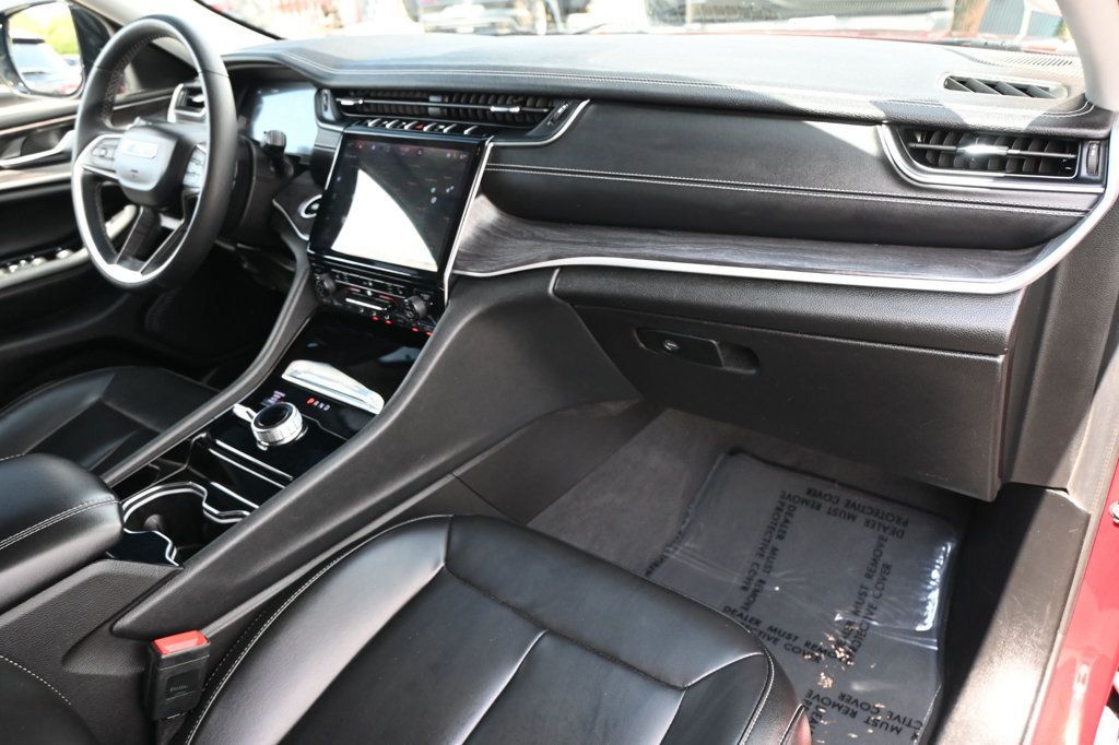 Jeep Grand Cherokee L photo 9