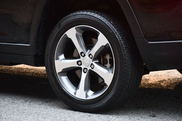 2023 Jeep Grand Cherokee L Limited 4x4 - 22948609 - 9