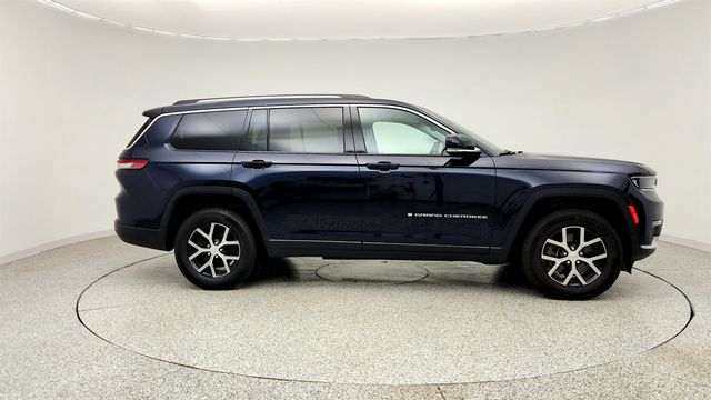 2023 Jeep Grand Cherokee L Limited 4x4 w/ 2nd Row Bench Seating - 23036258 - 3