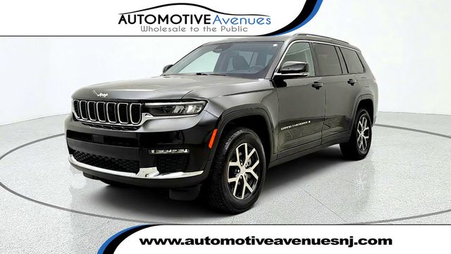 2023 Jeep Grand Cherokee L Limited 4x4 w/ Dual-Pane Sunroof, Tow Prep Group & 18'' Wheels - 23085977 - 0