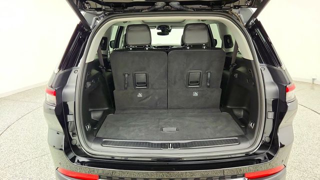 2023 Jeep Grand Cherokee L Limited 4x4 w/ Dual-Pane Sunroof, Tow Prep Group & 18'' Wheels - 23085977 - 20