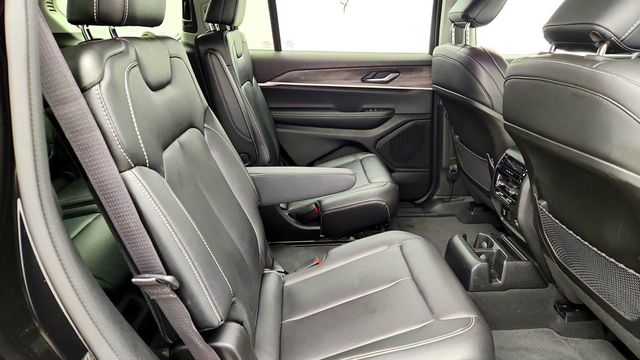 2023 Jeep Grand Cherokee L Limited 4x4 w/ Dual-Pane Sunroof, Tow Prep Group & 18'' Wheels - 23085977 - 21