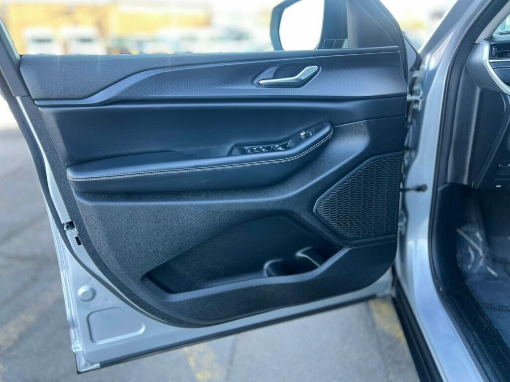 2023 Jeep Grand Cherokee L L LAREDO - 22837596 - 12