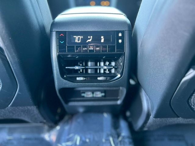 2023 Jeep Grand Cherokee L L LAREDO - 22837596 - 17