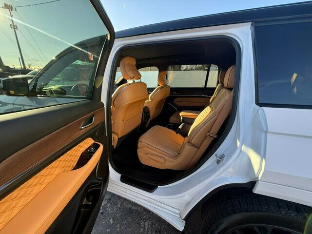 2023 Jeep Grand Cherokee L MSRP$75520/Summit/4WD/AdvancedPro-TechGroup/HeadsUpDisplay - 22734568 - 11