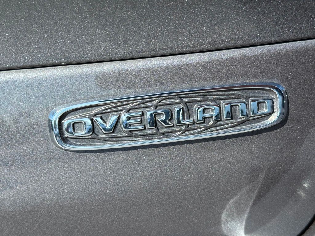 2023 Jeep Grand Cherokee L Overland 4x2 - 22897933 - 9