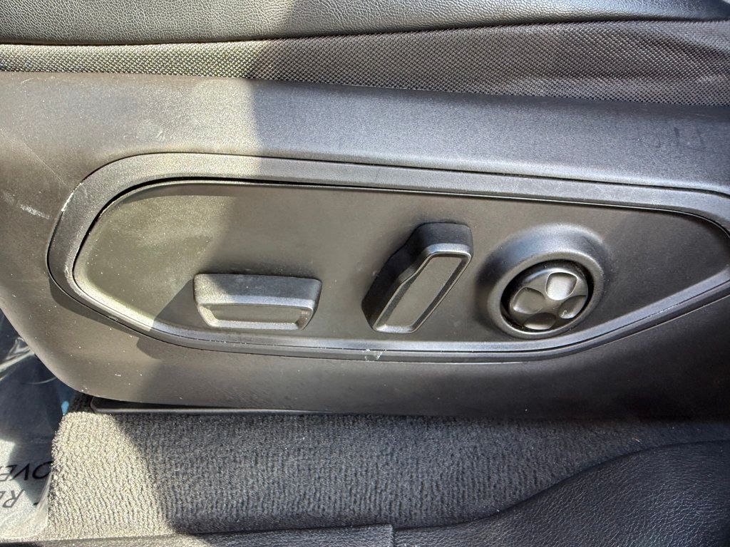 2023 Jeep Grand Cherokee L Overland 4x2 - 22897933 - 11