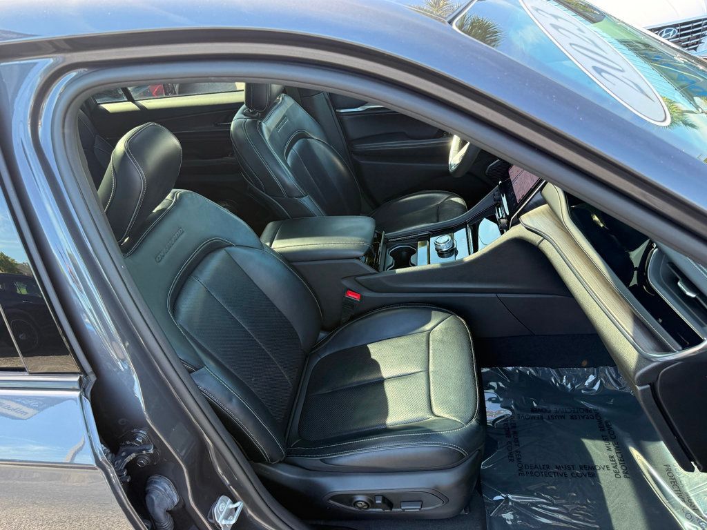 2023 Jeep Grand Cherokee L Overland 4x2 - 22897933 - 37