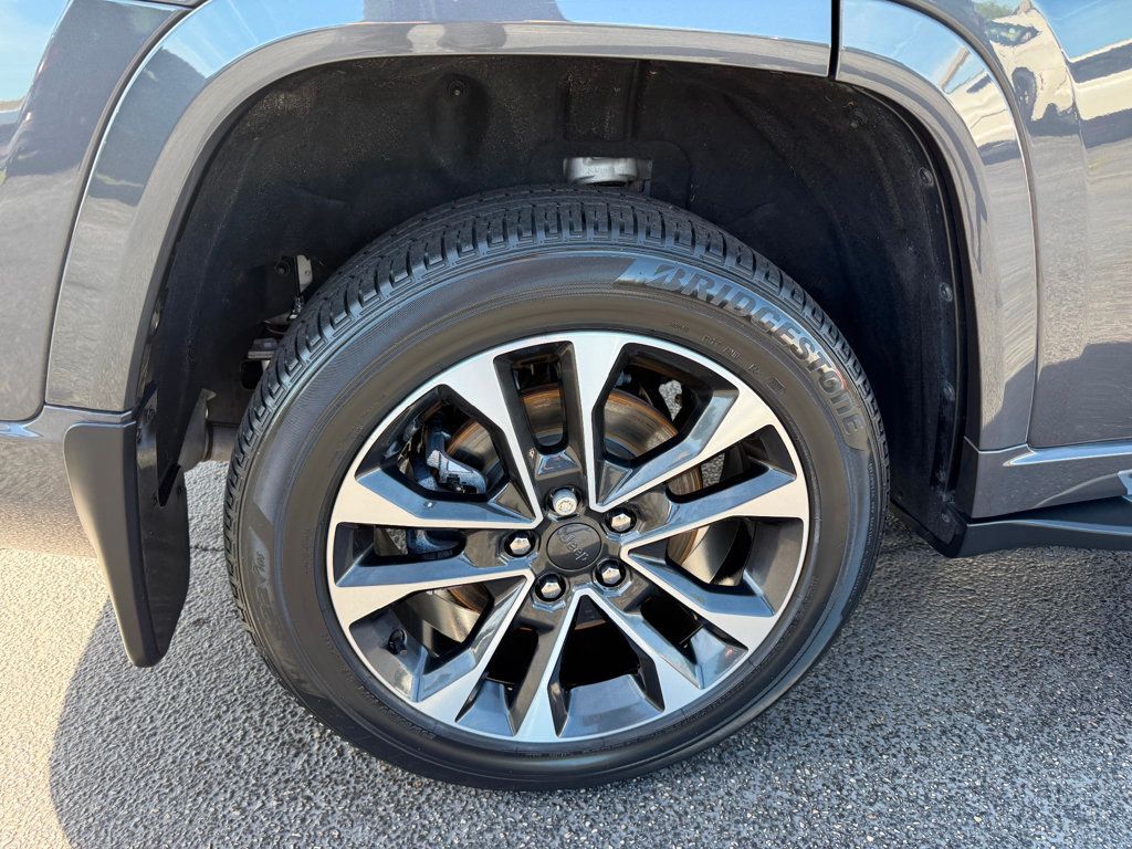 2023 Jeep Grand Cherokee L Overland 4x2 - 22897933 - 43