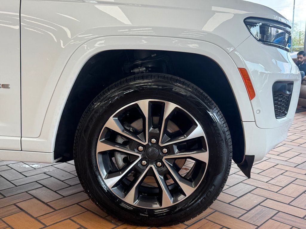 2023 Jeep Grand Cherokee L Overland 4x4 - 23072122 - 10