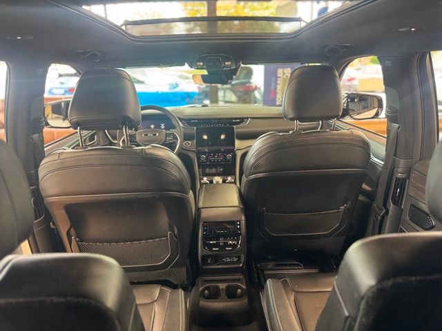 2023 Jeep Grand Cherokee L Overland 4x4 - 23072122 - 32