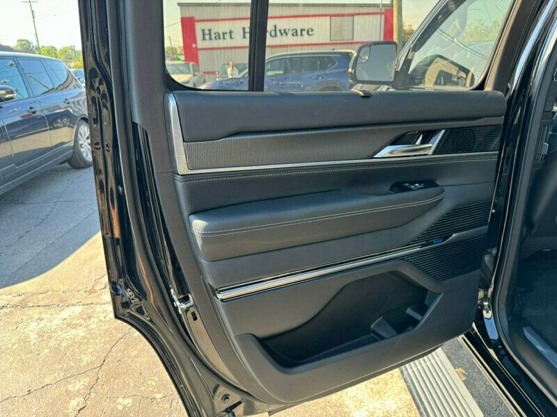 2023 Jeep Grand Wagoneer MSRP$106155/Obsidian/4WD/Heated&CooledMassagingSeats - 22614406 - 12