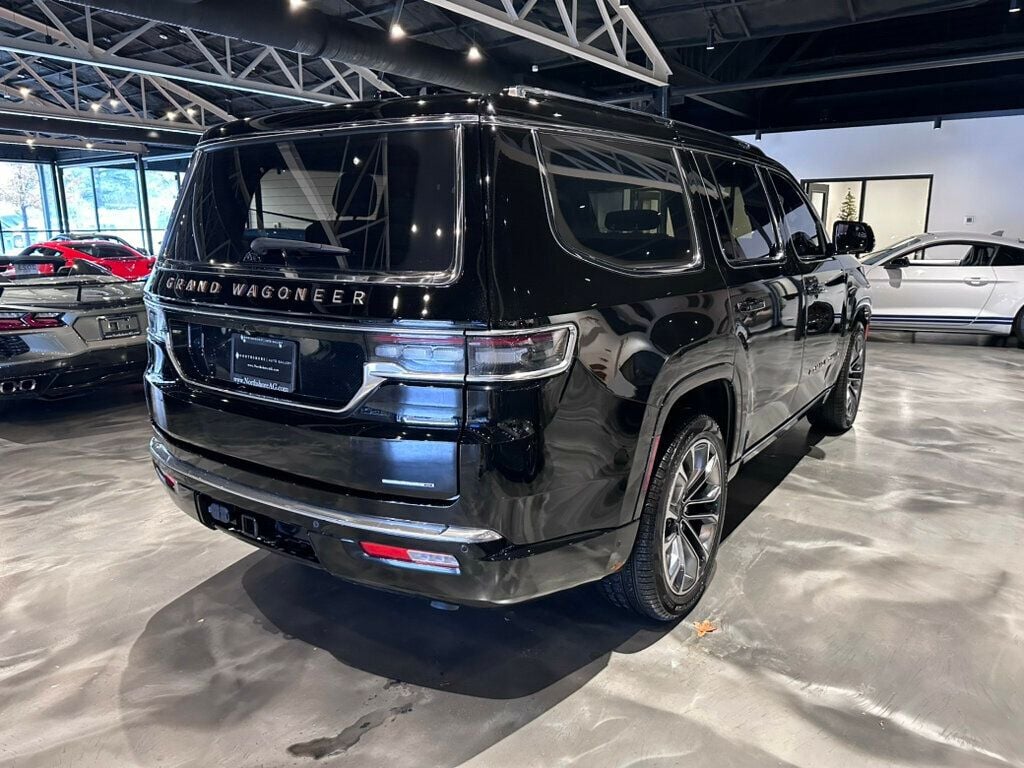 2023 Jeep Grand Wagoneer MSRP$114,190/SeriesIII/4x4/PassengerDisplay/AirSuspension/NAV - 22696573 - 4