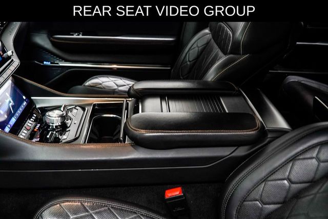 2023 Jeep Grand Wagoneer Series III - 23040670 - 17