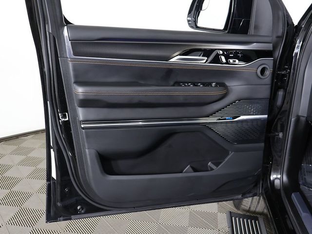 2023 Jeep Grand Wagoneer Series III - 23026941 - 30