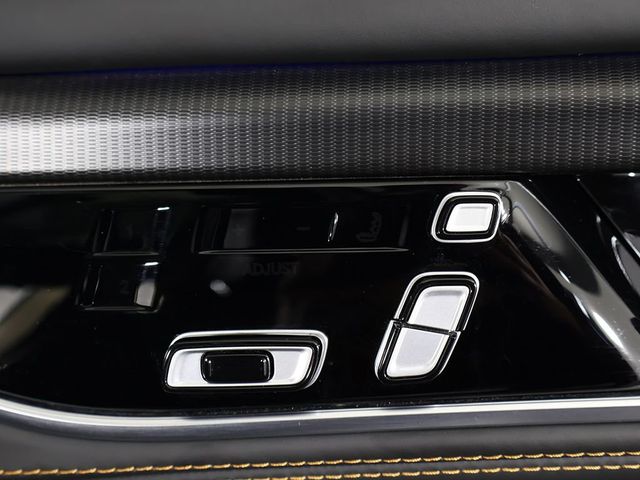 2023 Jeep Grand Wagoneer Series III - 23026941 - 40