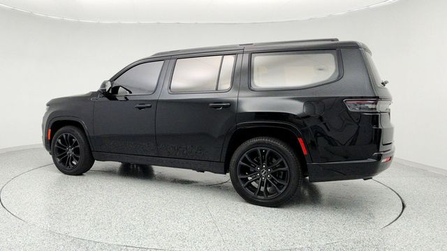 2023 Jeep Grand Wagoneer Series III Obsidian 4x4 with Heavy Duty Trailer Tow Package - 22953815 - 6