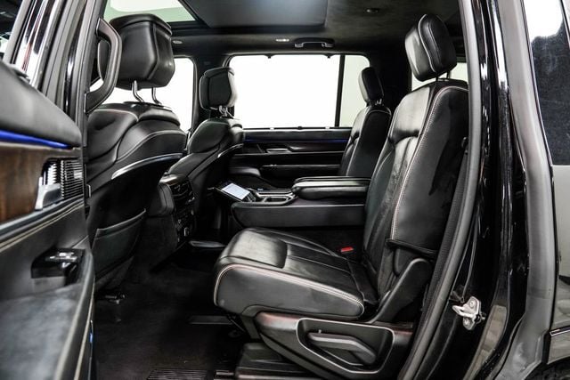 2023 Jeep Grand Wagoneer Series II Obsidian 4x4 - 23013076 - 17