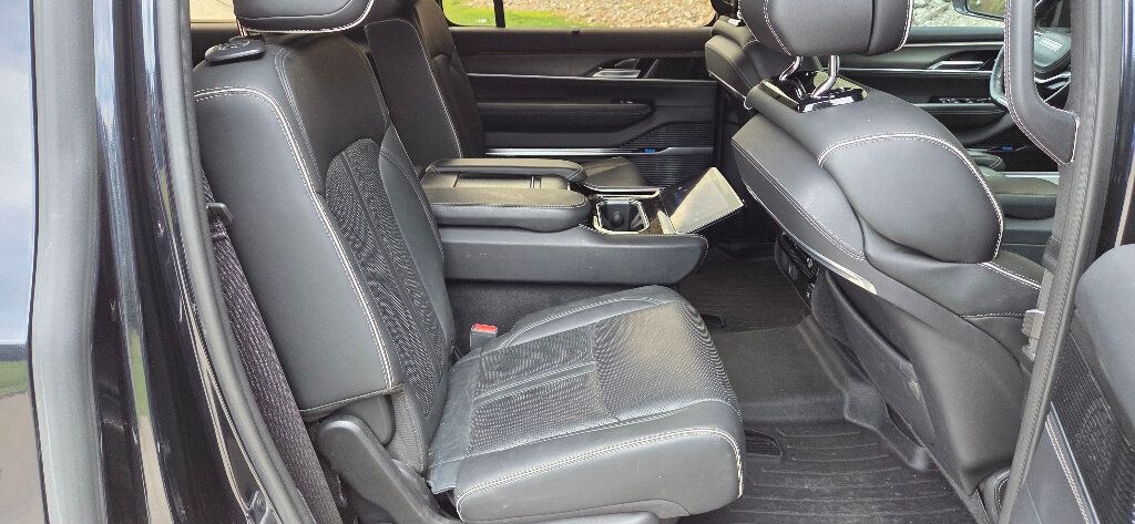 2023 Jeep Grand Wagoneer Series II Obsidian 4x4 - 22914099 - 11