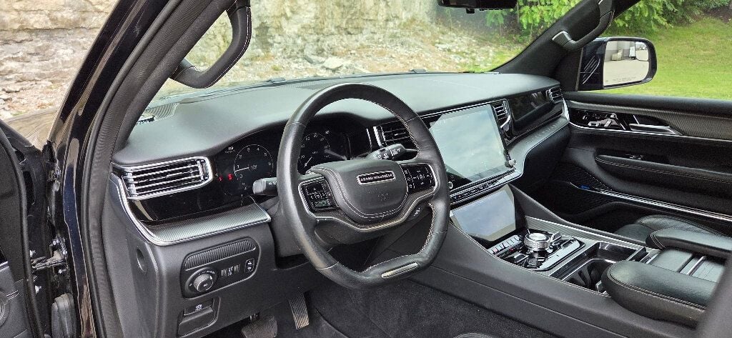 2023 Jeep Grand Wagoneer Series II Obsidian 4x4 - 22914099 - 5