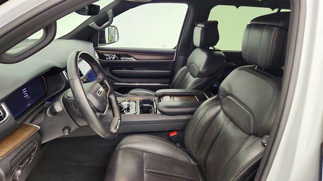 2023 Jeep Grand Wagoneer L 4x4 - 23044391 - 16