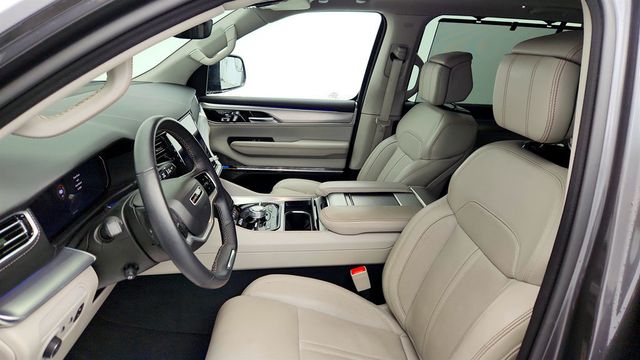 2023 Jeep Grand Wagoneer L 4x4 w/ Embossed Metal Interior Accents - 23002321 - 16