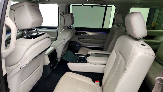 2023 Jeep Grand Wagoneer L 4x4 w/ Embossed Metal Interior Accents - 23002321 - 17