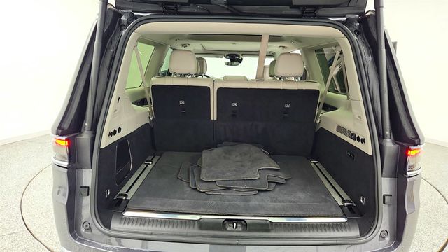 2023 Jeep Grand Wagoneer L 4x4 w/ Embossed Metal Interior Accents - 23002321 - 18